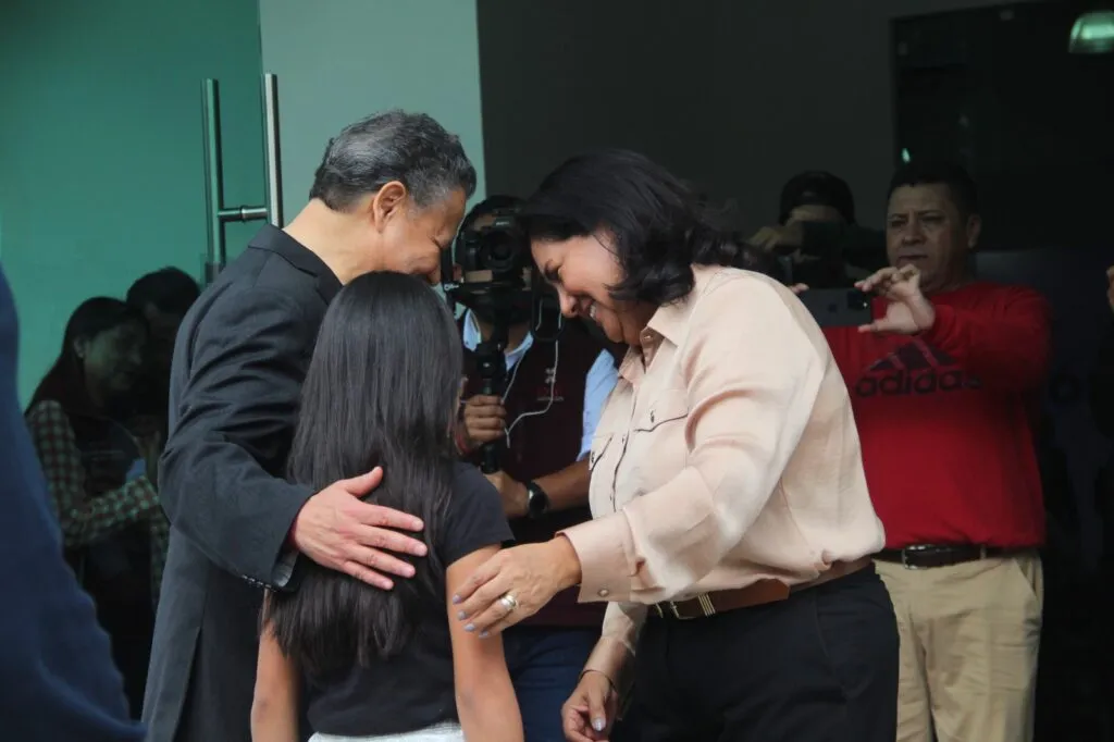 Persisten retos para la adopción de adolescentes en Hidalgo; familias prefieren bebés