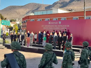 Gobierno de Hidalgo conmemora natalicio de Benito Juárez