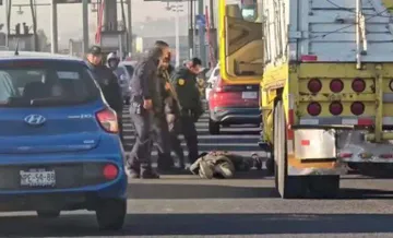 Detienen a dos hombres por robo de camión en la autopista México-Pachuca