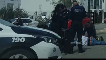 Motociclista queda grave tras derrapar en Los Héroes Tizayuca