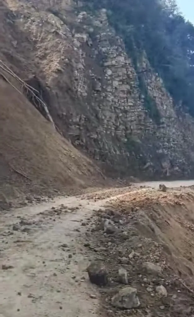 Tenango de Doria alerta por nuevos derrumbes tras lluvias del huracán Priscilla