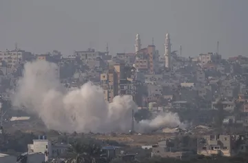 Casi 100 personas mueren en nuevos bombardeos israelíes en Gaza