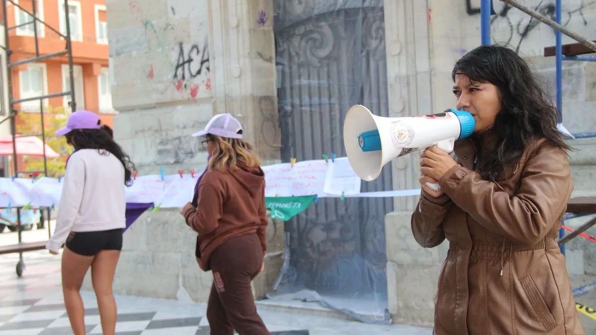 Colectivas feministas de Pachuca exigen acceso seguro y legal al aborto.