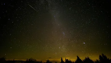Perseidas y seis planetas alineados iluminan el cielo en agosto 2025.