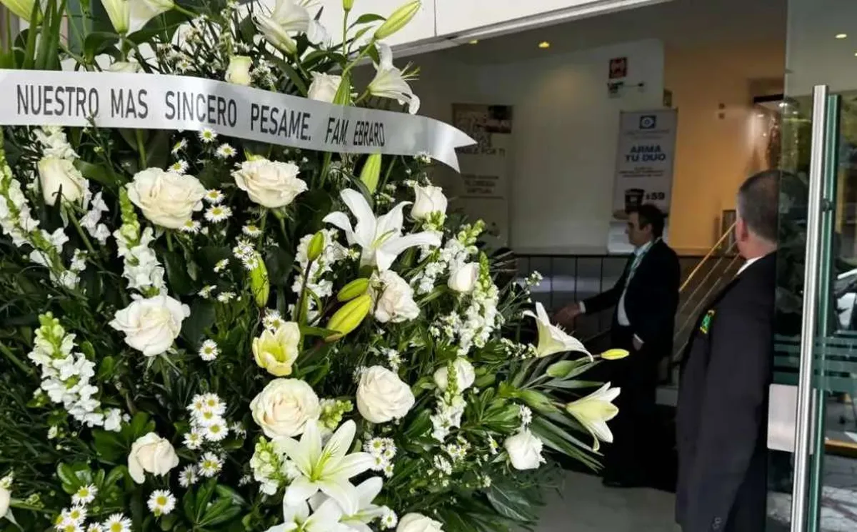 Realizan exequias de la maestra Ifigenia Martínez y Hernández