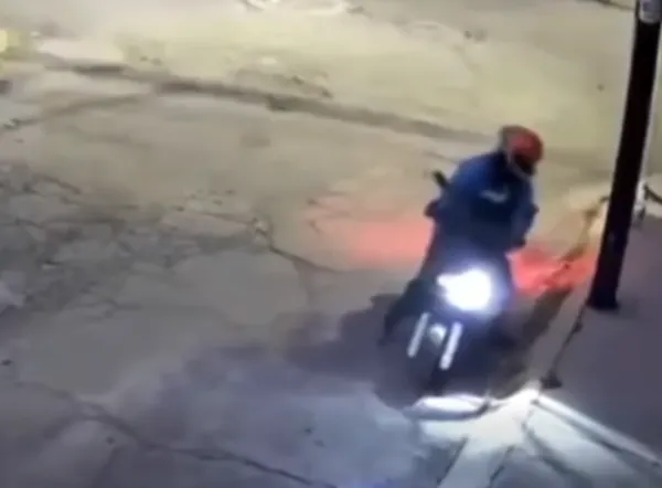 Vecinos de Geo Villas alertan por presunto acoso captado en cámaras de seguridad en Pachuca.