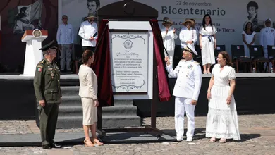 Claudia Sheinbaum encabeza ceremonia por los 200 años de la Independencia en la Mar.