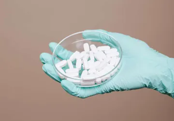 Invitan a mujeres indígenas de Hidalgo a realizar investigación en farmacéutica alemana