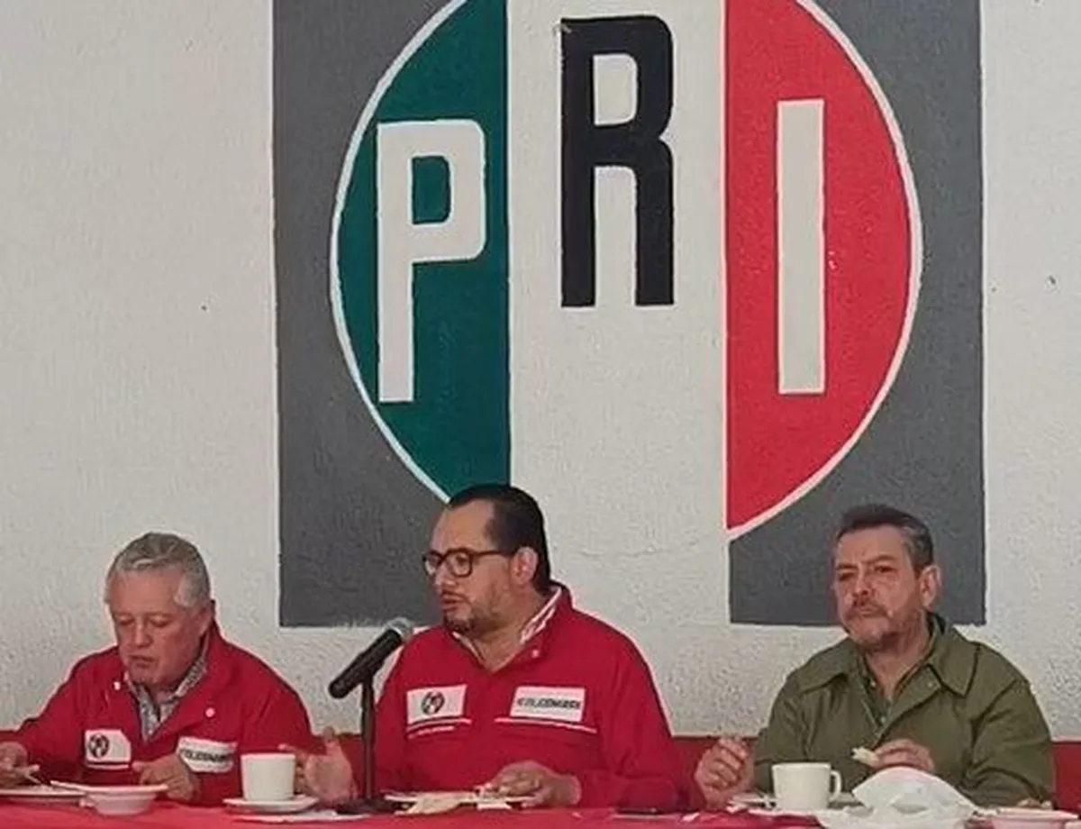 “Mi relación es de respeto”: Marco Mendoza matiza fractura con regidores del PRI en Tulancingo