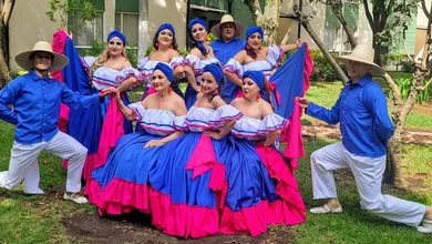 Bailarines folclóricos