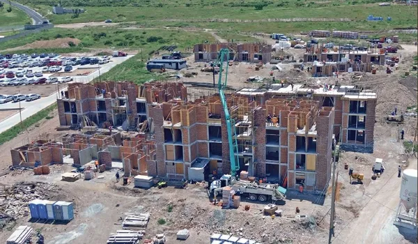 Construcción de casas por programa "Viviendas del Bienestar"