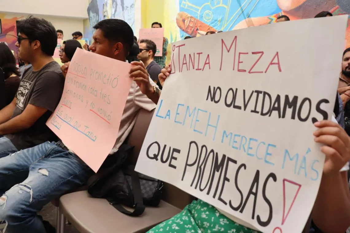 Titular de SEPH interviene en manifestación de EMEH