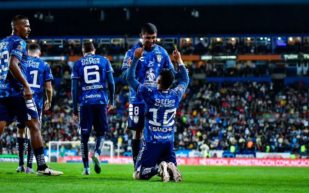 Foto de jugadores de Pachuca, que enfrentarán a Puebla en vivo este martes.
