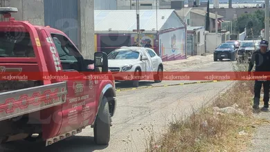 Vehículo acordonado tras hallazgo de persona sin vida