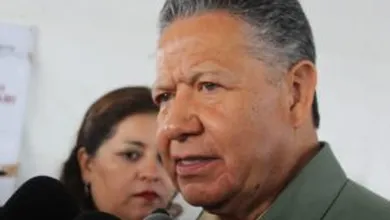 Gobernador de Hidalgo Julio Menchaca