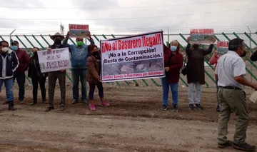 Pobladores de Atitalaquia nuevamente protestan contra relleno sanitario
