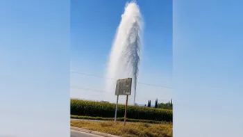 Fuga de agua potable en Tezontepec