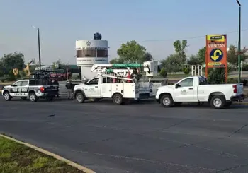 Transformador con fallas eléctricas en el fraccionamiento Los Héroes Tizayuca.