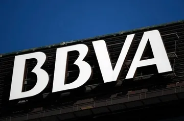 Celebra Sheinbaum inversión de BBVA por cien mil mdd durante 6 años en México