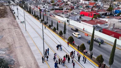 Una vialidad clave de Tizayuca por fin recibe la inversión que necesitaba. Concreto hidráulico, seguridad y mejor movilidad.