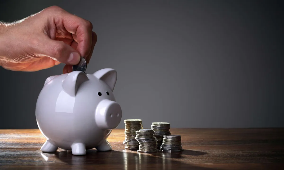 ¿Cumples 60 años? Así puedes recibir una pensión vitalicia del IMSS de por vida