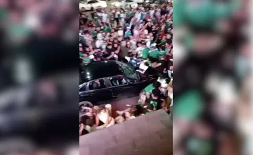 Al menos 17 personas resultaron lesionadas tras un atropellamiento durante las celebraciones por el triunfo de México.