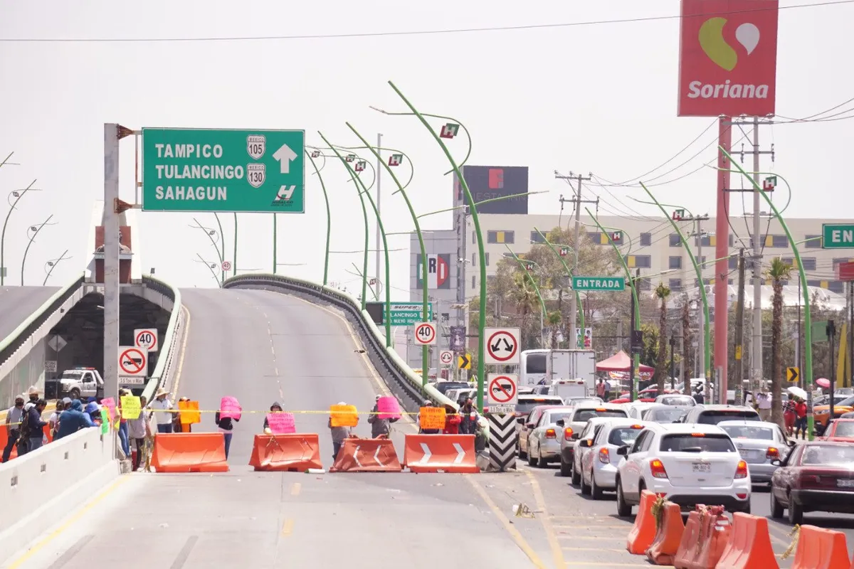 Bloqueos en Pachuca: en estos puntos permanecen