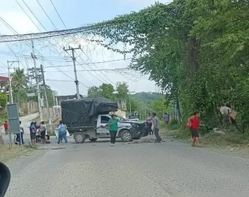 Bloquean carretera Huejutla–Orizatlán en Jaltocán por falta de agua