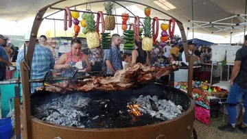 Realizan concurso gastronómico en el Festival del cerdo y el aguardiente en Metepec