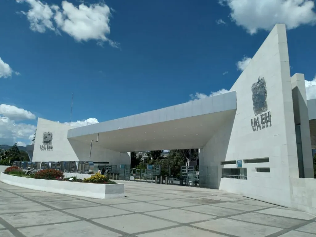 UAEH busca acuerdo con CAASIM para pagar deuda por servicio de agua con servicios y capacitaciones