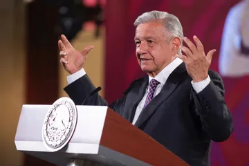 AMLO celebra investigaciones de ‘Estafa Siniestra’