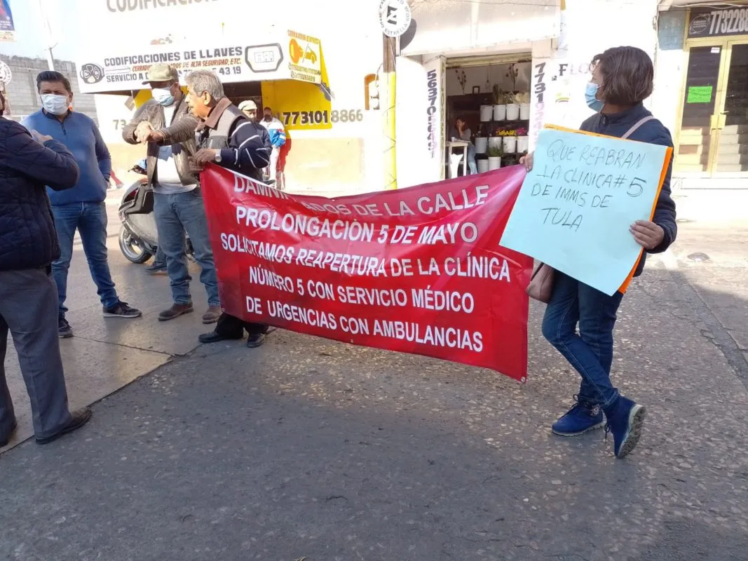 Se manifiestan derechohabientes del IMSS en Tula