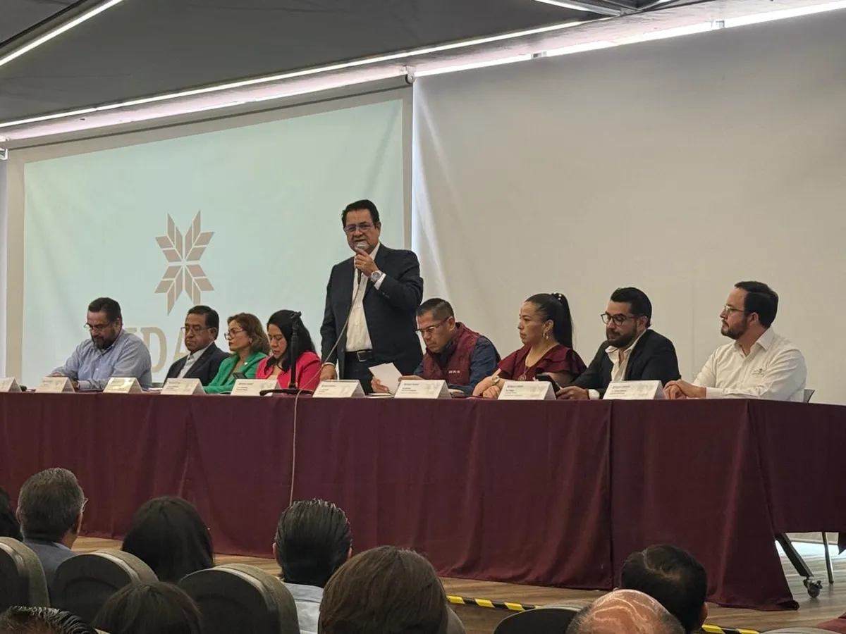 Participa Lorena García en reunión con alcaldes de Hidalgo