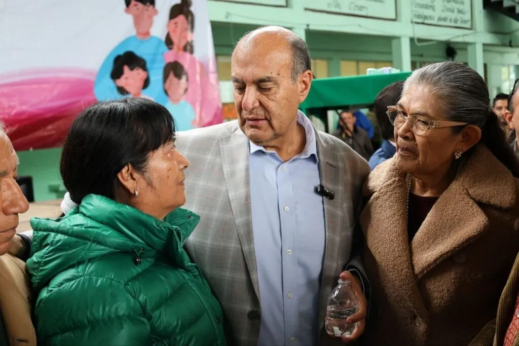 ¿Cómo acompañar a los hijos? Castrejón aborda el papel de las familias