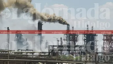 Humo en refinería de Tula