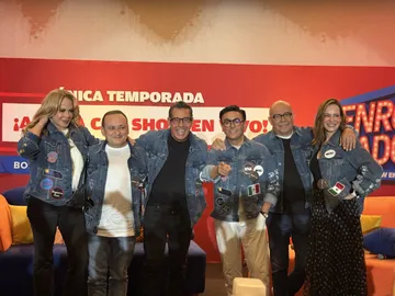 Elenco de Otro Rollo reunido para su gira de reencuentro