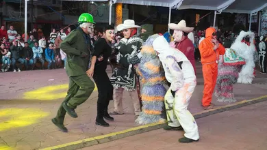 Carnavaleros en Tenango de Doria