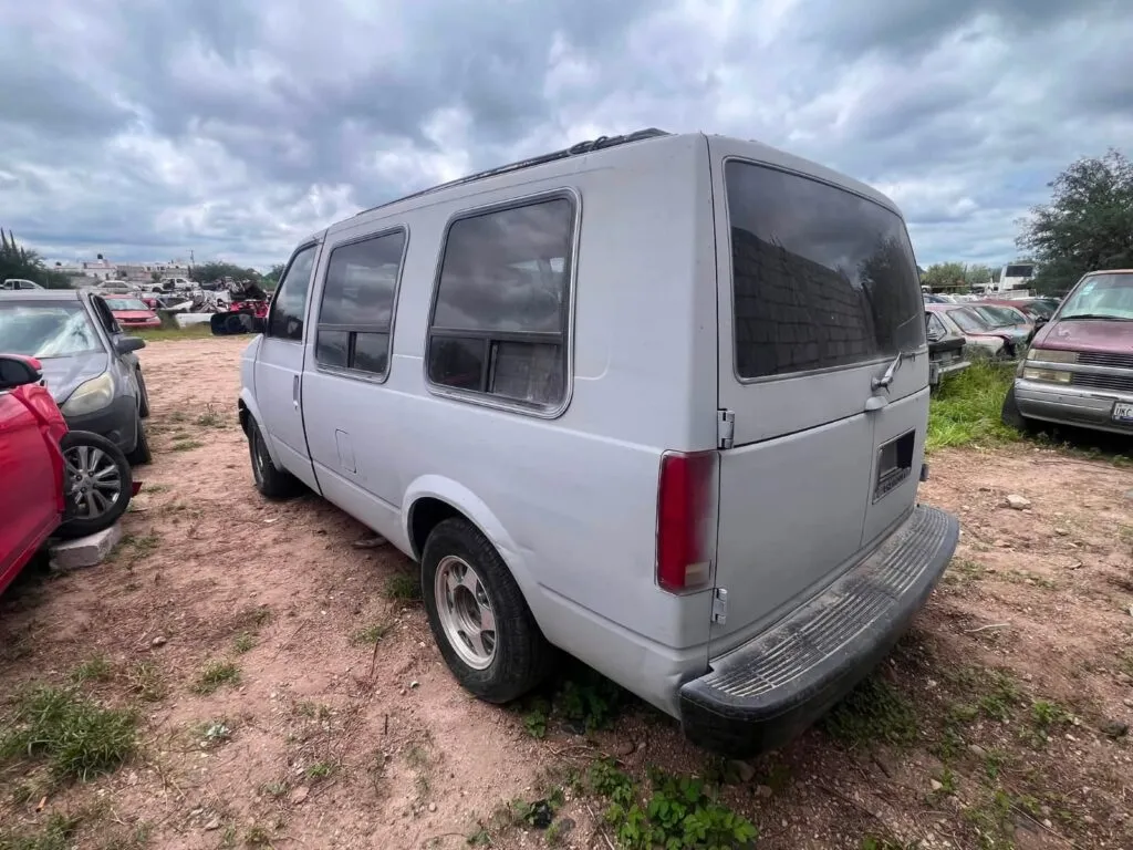 ¿Tanto tiempo? Hallan camioneta robada en Ixmiquilpan; había desaparecido desde abril