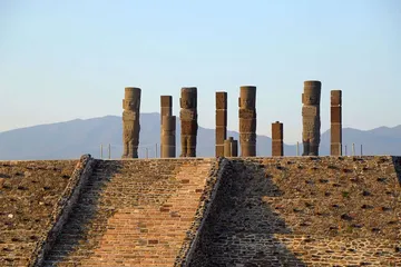 Refuerzan infraestructura y servicios turísticos ante llegada de visitantes internacionales.