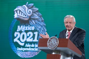 AMLO sugiere auditar a gobernadores salientes