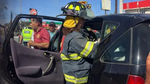 Cuerpos de emergencia atienden accidente en la carretera Sahagún–Pachuca.