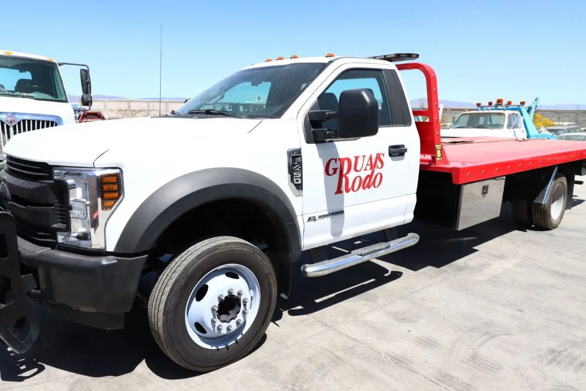 Transparentarán tarifas de grúas y corralón