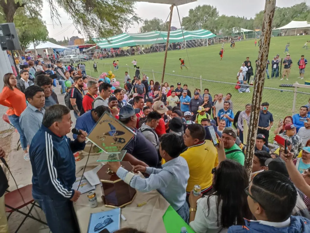 Torneo “El Pique de Oro” reúne a 3 mil 500 personas en Tlaxcoapan