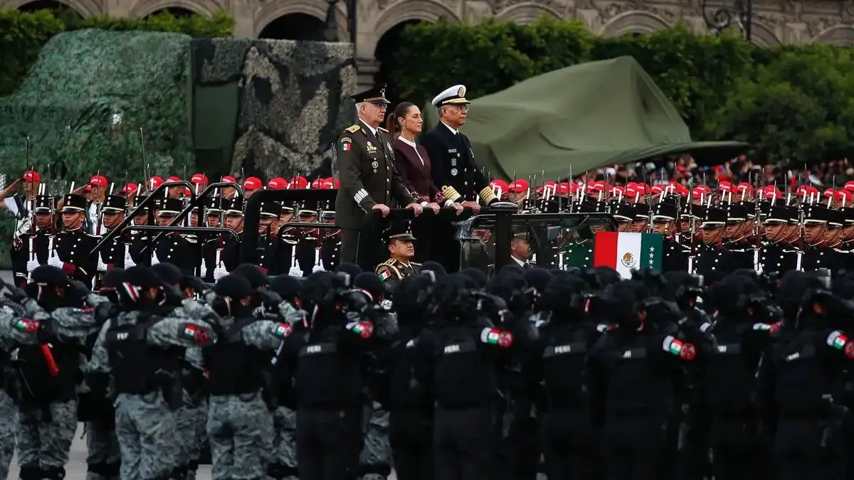 Sheinbaum en el Zócalo: “La independencia se defiende todos los días”.