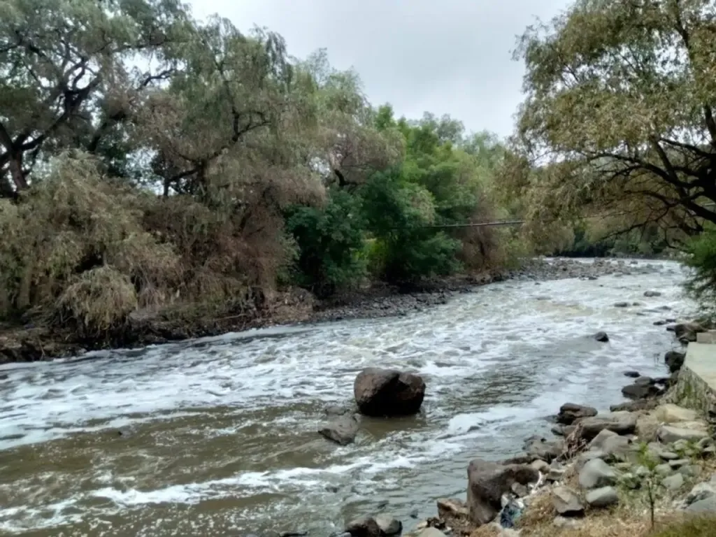 Avanza saneamiento del río Tula con colectores