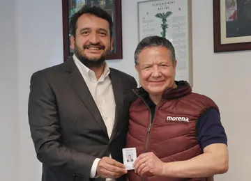 Julio Menchaca se reúne con Andrés Manuel López Beltrán; recibe reafiliación a Morena