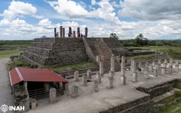 Lápidas, entierros y un antiguo palacio salieron a la luz en Tula. El descubrimiento aporta nuevas pistas sobre la historia tolteca.