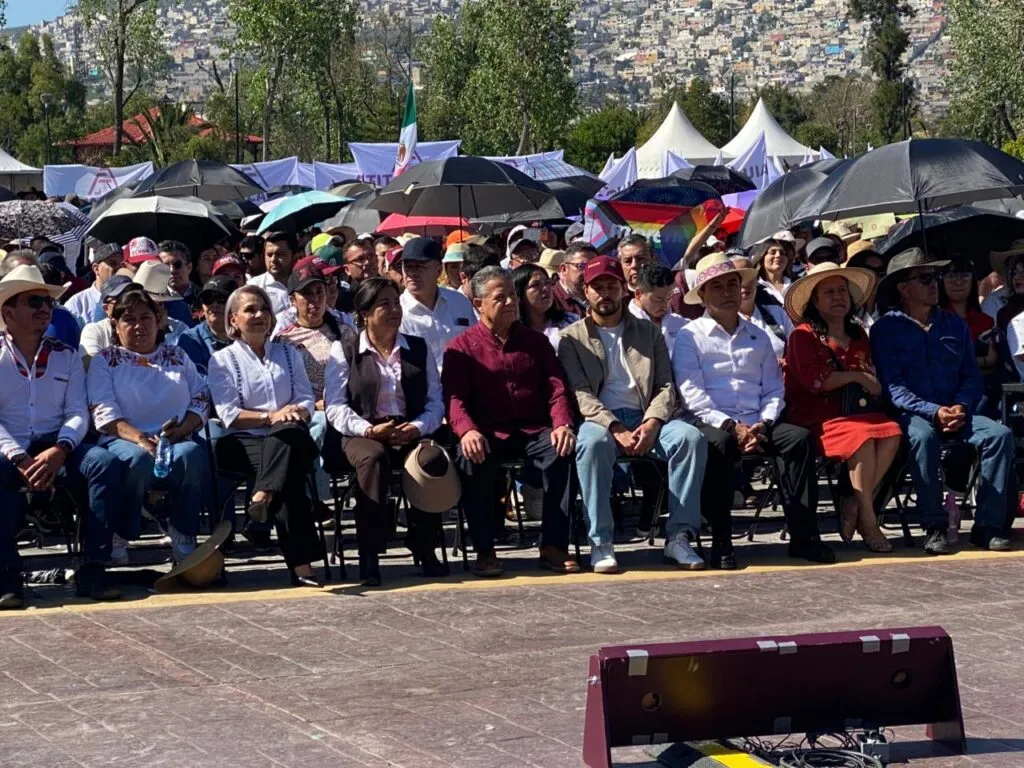 “Los hidalguenses estamos con usted”: Menchaca respalda a Claudia Sheinbaum