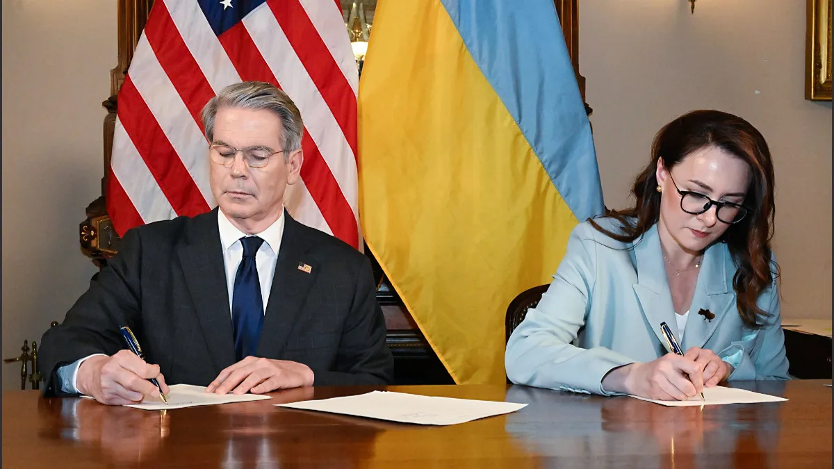 Firmado el miércoles en Washington por Yulia Svyrydenko, viceprimer ministra de Ucrania y titular de la cartera de Economía, y por Scott Bessent, secretario del Tesoro estadunidense.