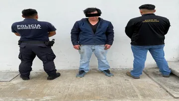 Detención por falta administrativa revela orden de aprehensión por narcomenudeo en Mineral de la Reforma